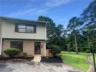 2723 Reynolds Park Road, Winston-salem, NC 27107