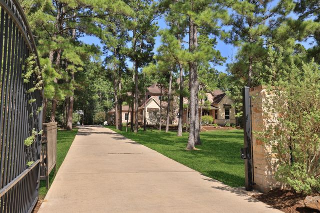 37913 Windy Ridge Trail, Magnolia, TX 77355