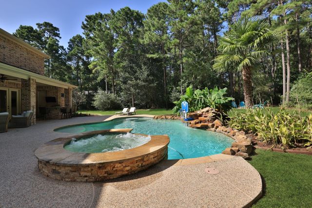 37913 Windy Ridge Trail, Magnolia, TX 77355