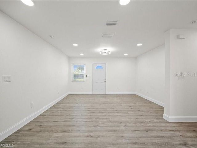 21512 KENYON AVENUE, Port Charlotte, FL 33952