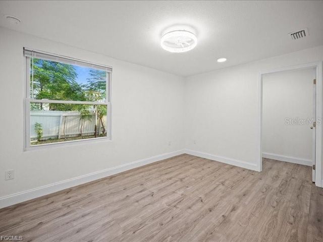 21512 KENYON AVENUE, Port Charlotte, FL 33952