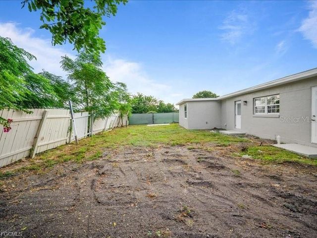 21512 KENYON AVENUE, Port Charlotte, FL 33952