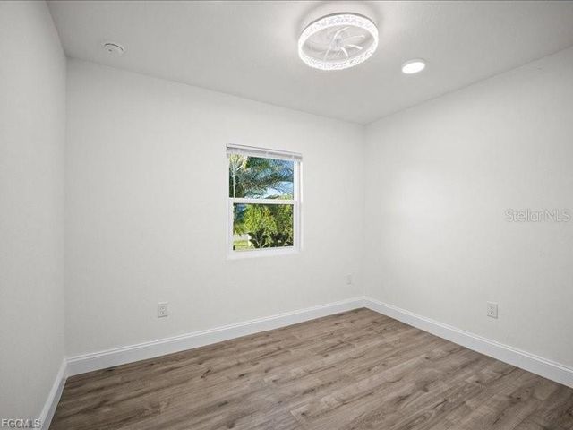 21512 KENYON AVENUE, Port Charlotte, FL 33952