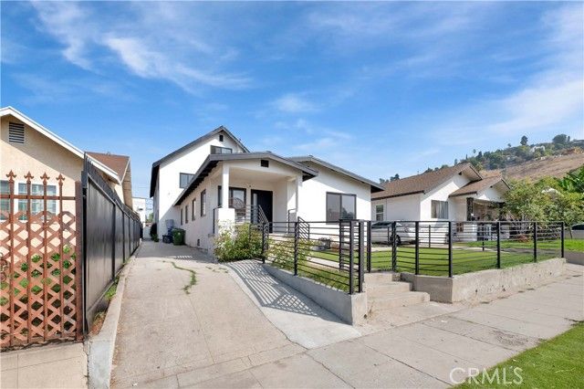 3115 Arvia Street 1A, Los Angeles, CA 90065