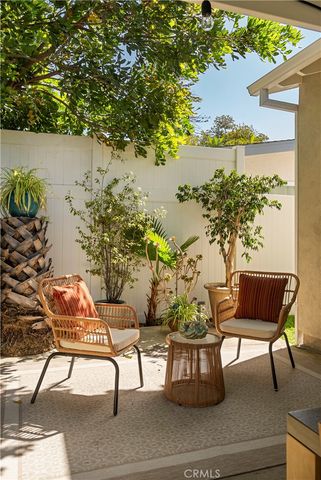 360 Villanova Road, Costa Mesa, CA 92626