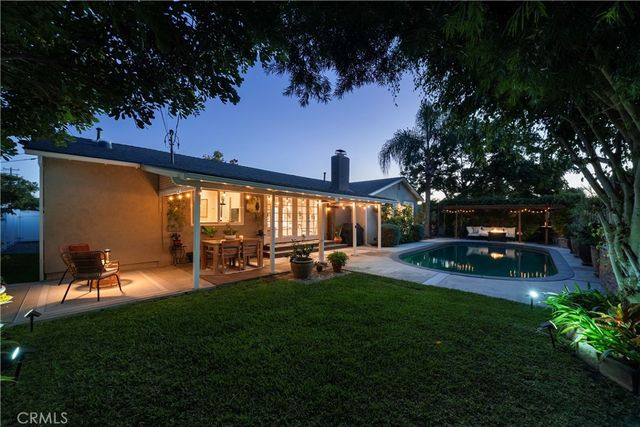 360 Villanova Road, Costa Mesa, CA 92626