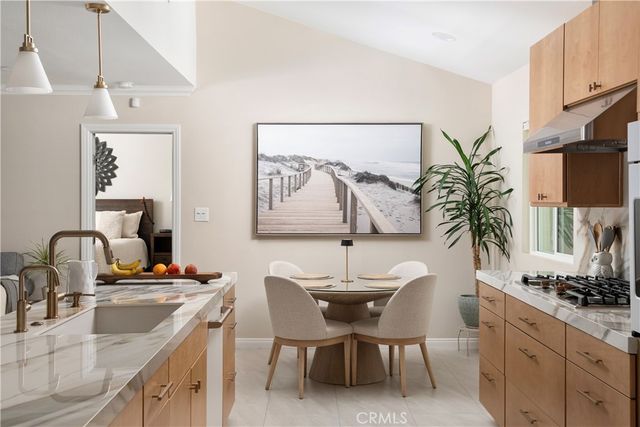 360 Villanova Road, Costa Mesa, CA 92626