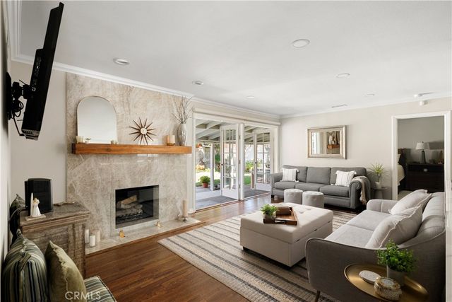360 Villanova Road, Costa Mesa, CA 92626