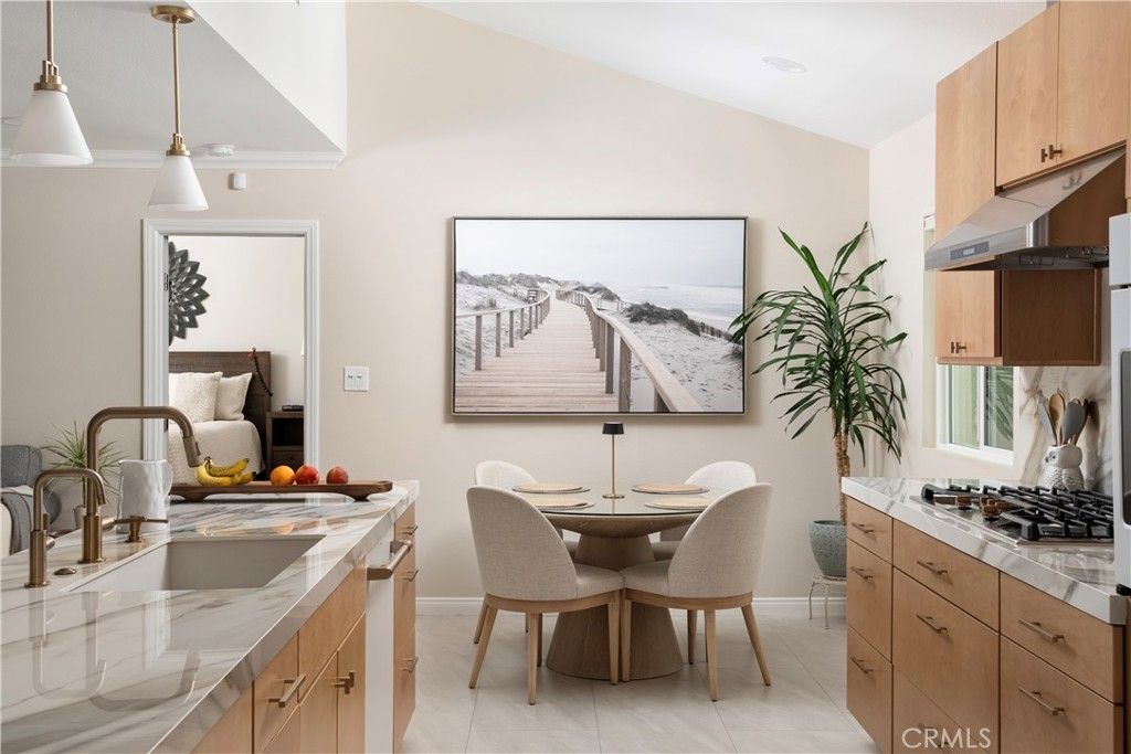 360 Villanova Road, Costa Mesa, CA 92626 — photo 5