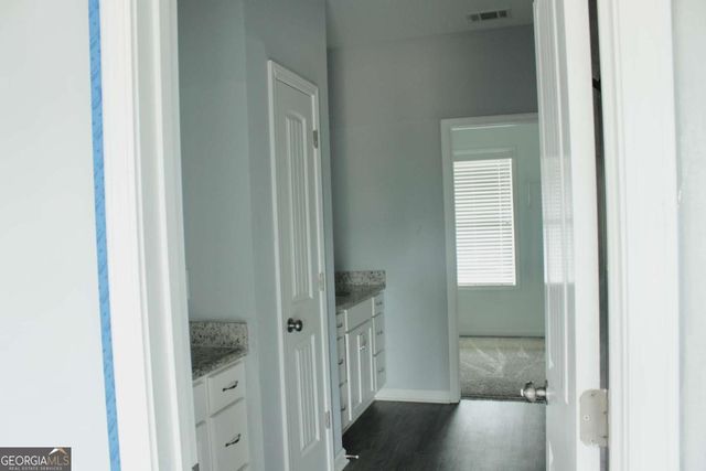 6612 River Station Drive, Lula, GA 30554