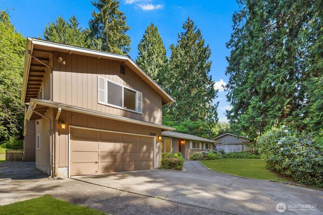 2225 107th Avenue E, Edgewood, WA 98372