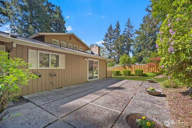 2225 107th Avenue E, Edgewood, WA 98372