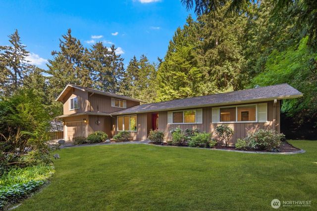 2225 107th Avenue E, Edgewood, WA 98372
