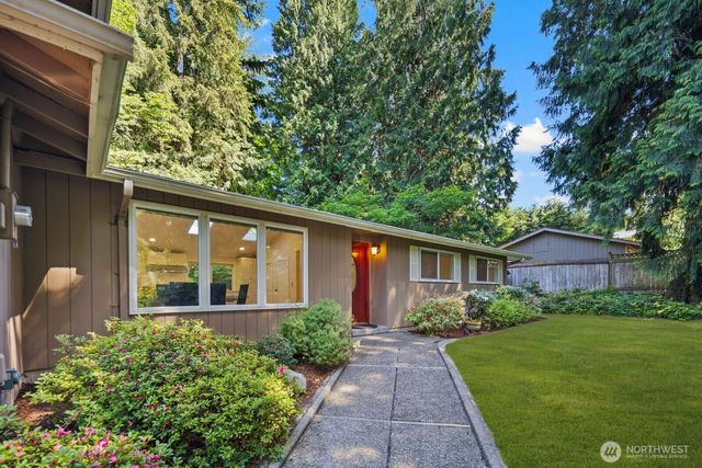 2225 107th Avenue E, Edgewood, WA 98372