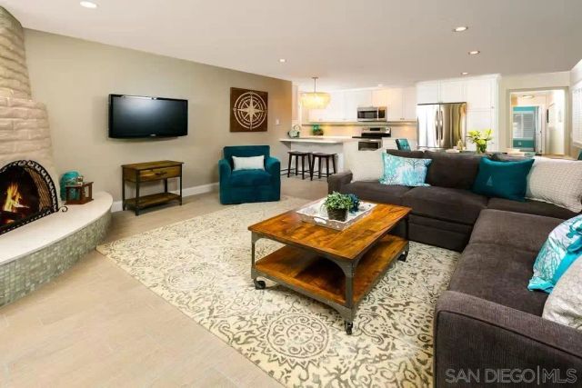 337 Rosemont St, La Jolla, CA 92037