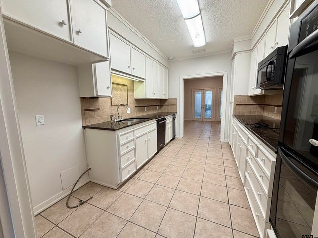 1022 Troup Hwy, Tyler, TX 75701