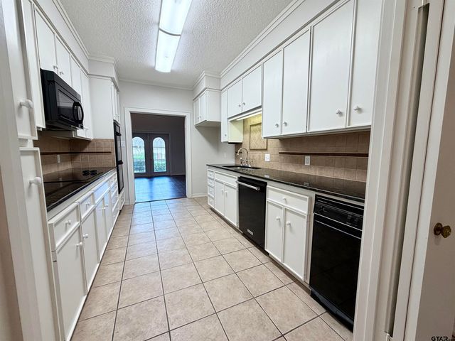 1022 Troup Hwy, Tyler, TX 75701
