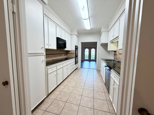 1022 Troup Hwy, Tyler, TX 75701