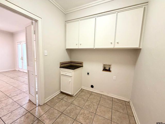 1022 Troup Hwy, Tyler, TX 75701