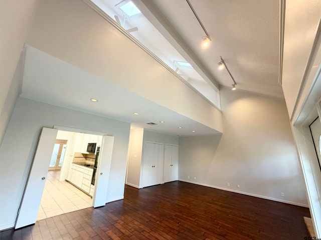 1022 Troup Hwy, Tyler, TX 75701
