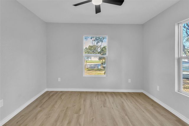 613 19th Avenue N, Texas City, TX 77590