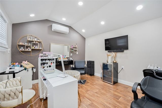 114 Jefferson Street, Warwick, RI 02888