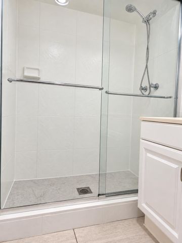 138 S CYPRESS Road 218, Pompano Beach, FL 33060