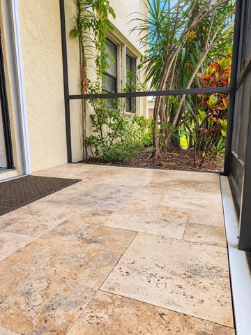 138 S CYPRESS Road 218, Pompano Beach, FL 33060