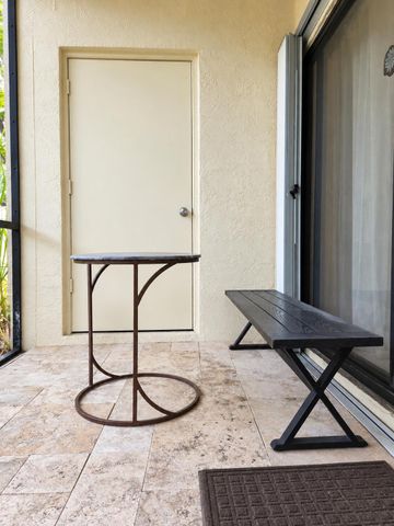 138 S CYPRESS Road 218, Pompano Beach, FL 33060
