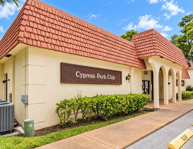 138 S CYPRESS Road 218, Pompano Beach, FL 33060