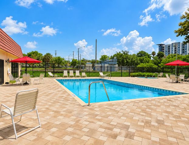 138 S CYPRESS Road 218, Pompano Beach, FL 33060