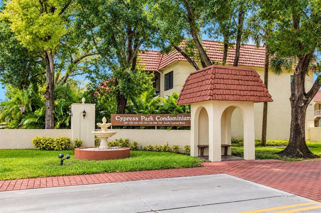 138 S CYPRESS Road 218, Pompano Beach, FL 33060