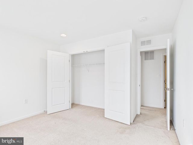 702 MAYER PL, Lancaster, PA 17601