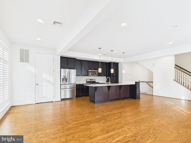 702 MAYER PL, Lancaster, PA 17601