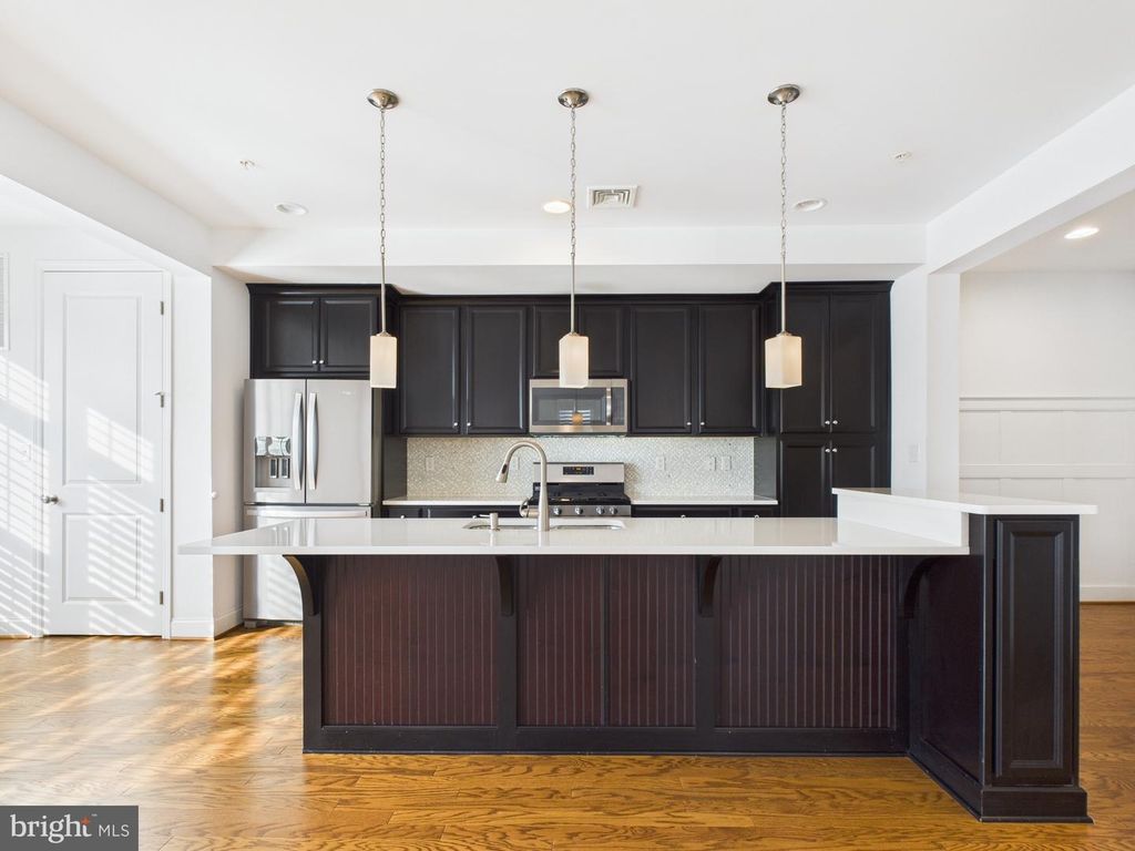 702 MAYER PL, Lancaster, PA 17601