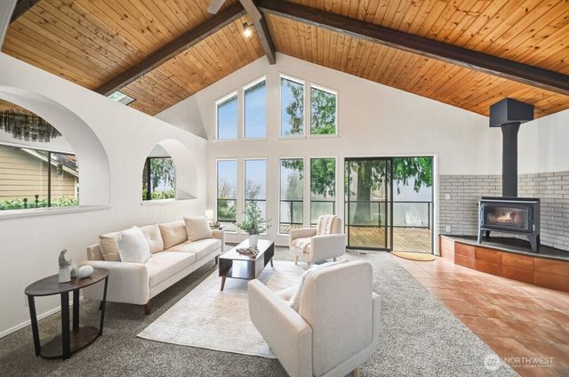 12820 Lake Avenue NW, Poulsbo, WA 98370