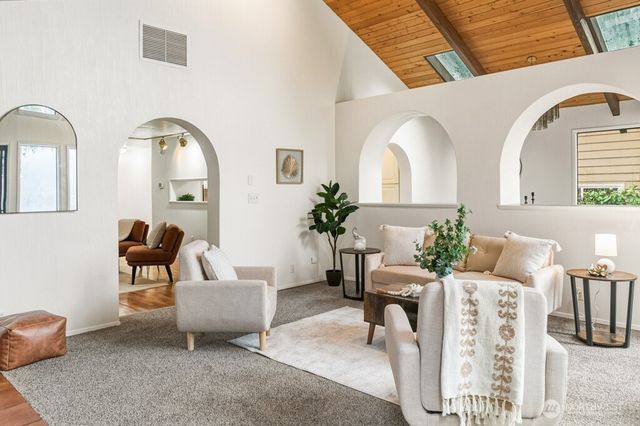 12820 Lake Avenue NW, Poulsbo, WA 98370