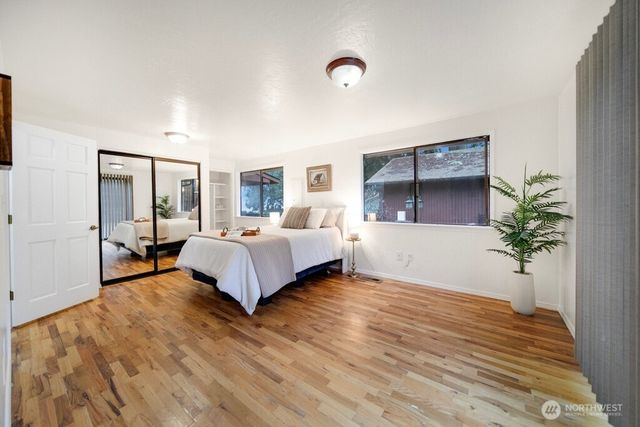 12820 Lake Avenue NW, Poulsbo, WA 98370