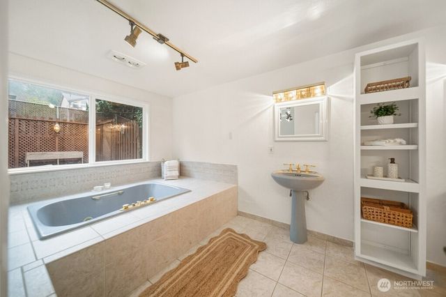 12820 Lake Avenue NW, Poulsbo, WA 98370