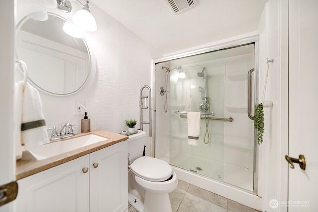 12820 Lake Avenue NW, Poulsbo, WA 98370