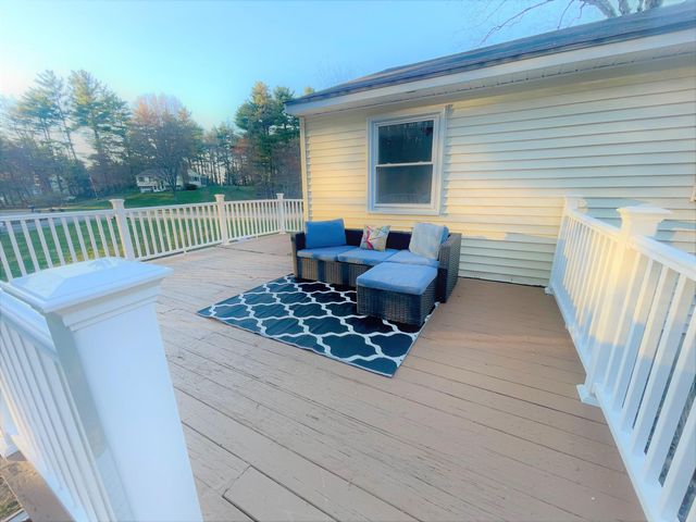6 Shady Lane, Londonderry, NH 03053