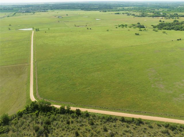 1162 County Road 234b, Hallettsville, TX 77964