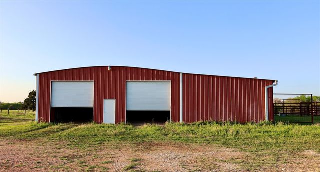 1162 County Road 234b, Hallettsville, TX 77964