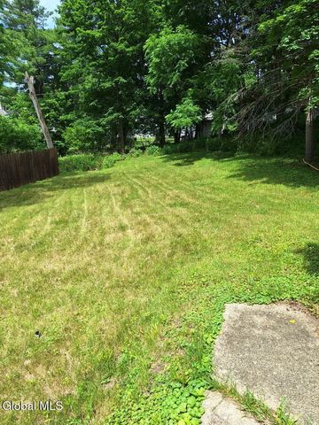 3 Billings Avenue, Troy, NY 12180