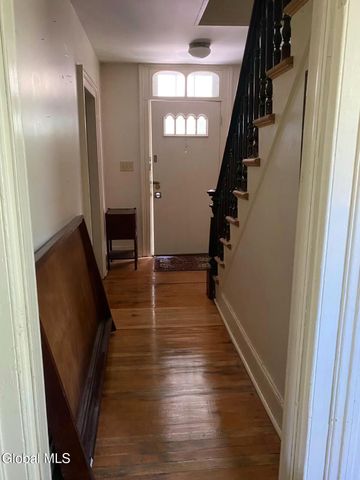 3 Billings Avenue, Troy, NY 12180