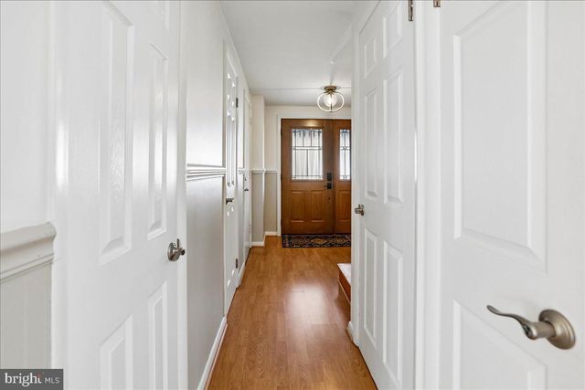 16617 KILLDEER DR, Rockville, MD 20855
