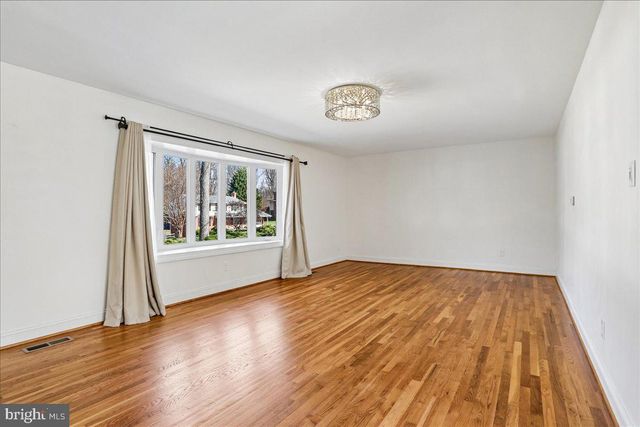 16617 KILLDEER DR, Rockville, MD 20855