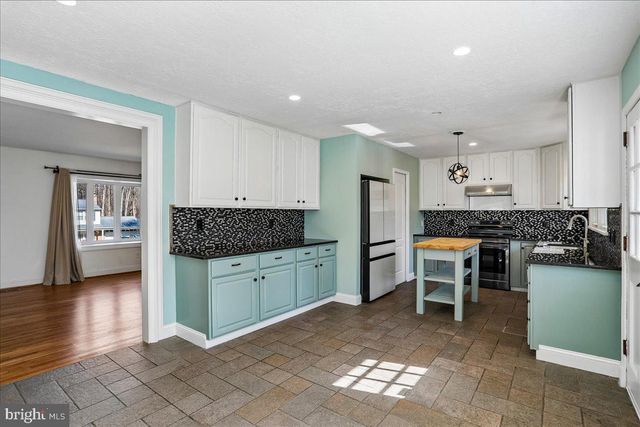16617 KILLDEER DR, Rockville, MD 20855
