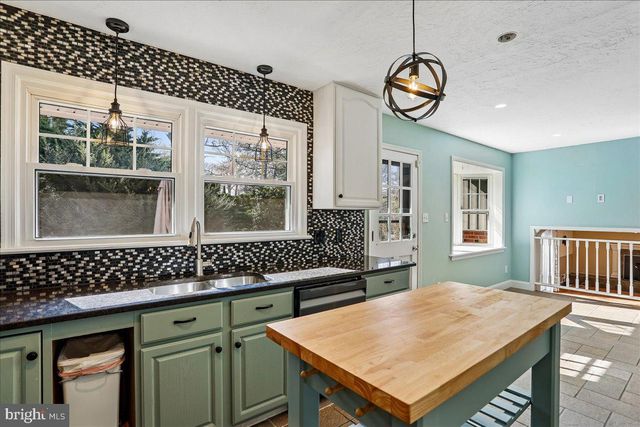 16617 KILLDEER DR, Rockville, MD 20855