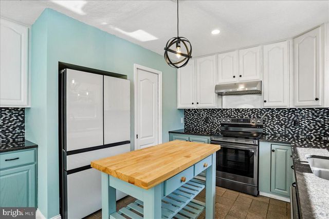 16617 KILLDEER DR, Rockville, MD 20855